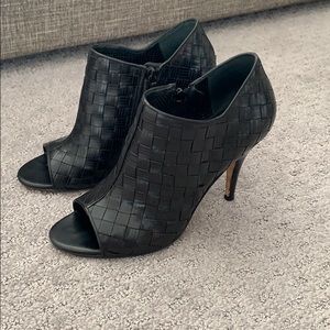 Heeled bootie
